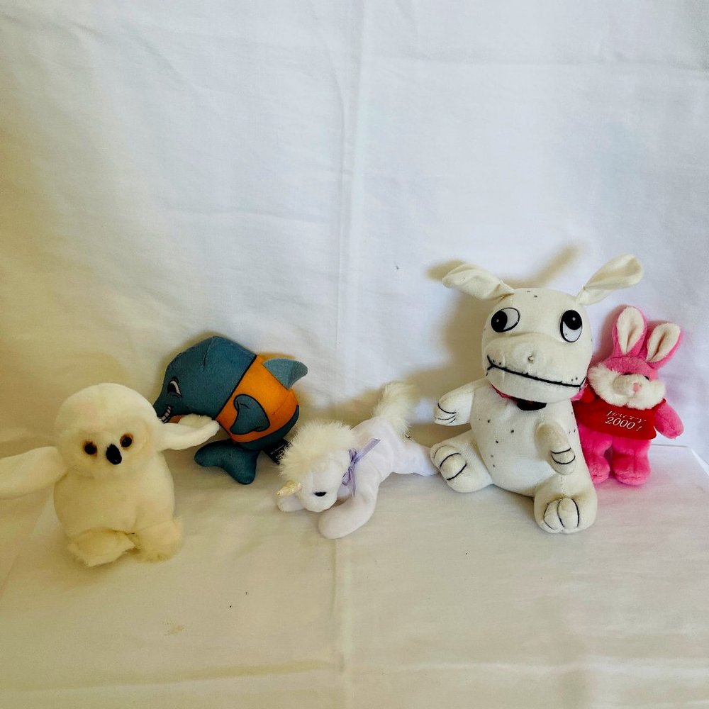 Bundle/Lot of  5 Stuffed Animals. Owl, Shark, Puppy, Unicorn & Rabbit !!!